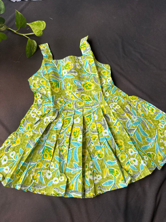 Green Floral Pleated Cotton Frock