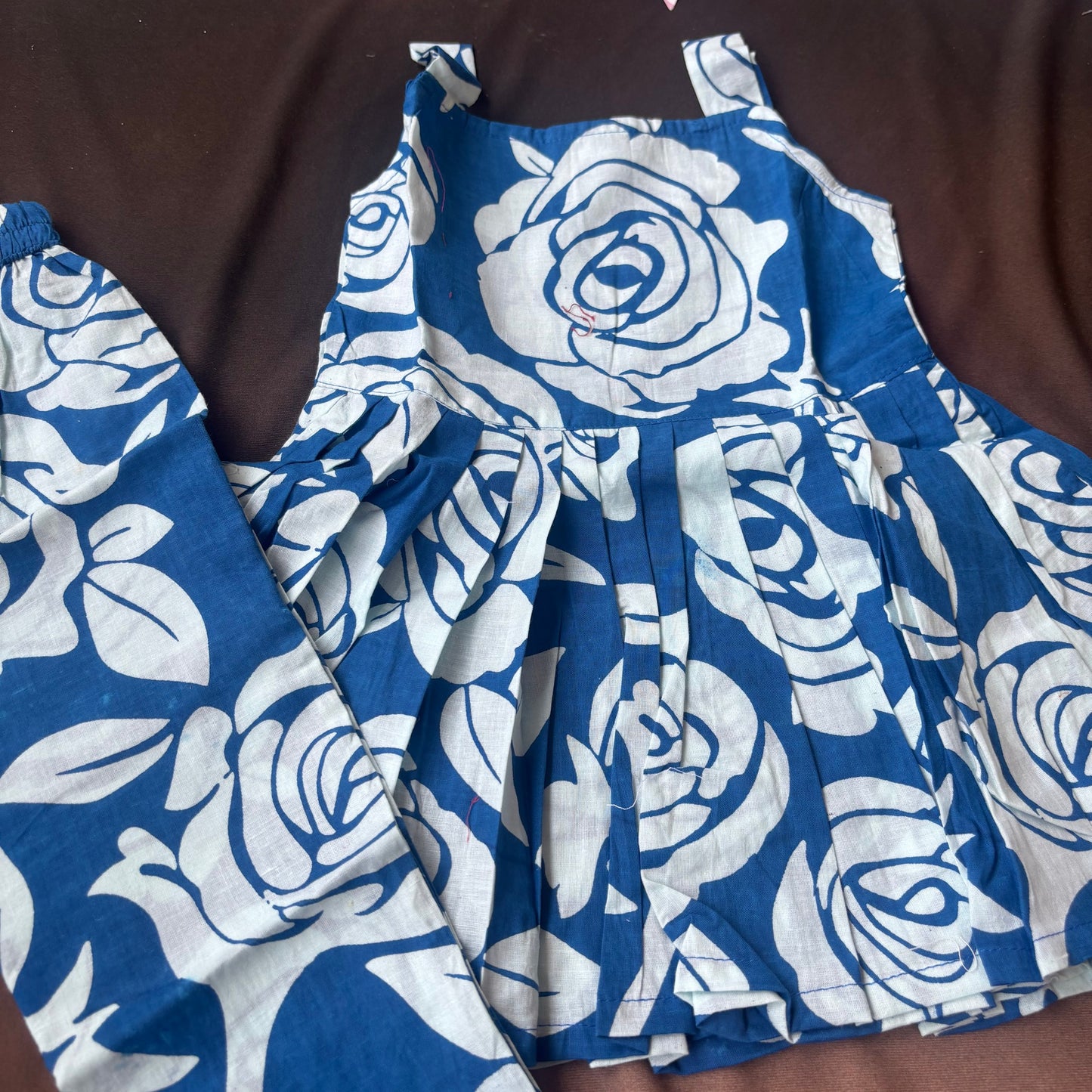 girls blue and white rose co-ord set