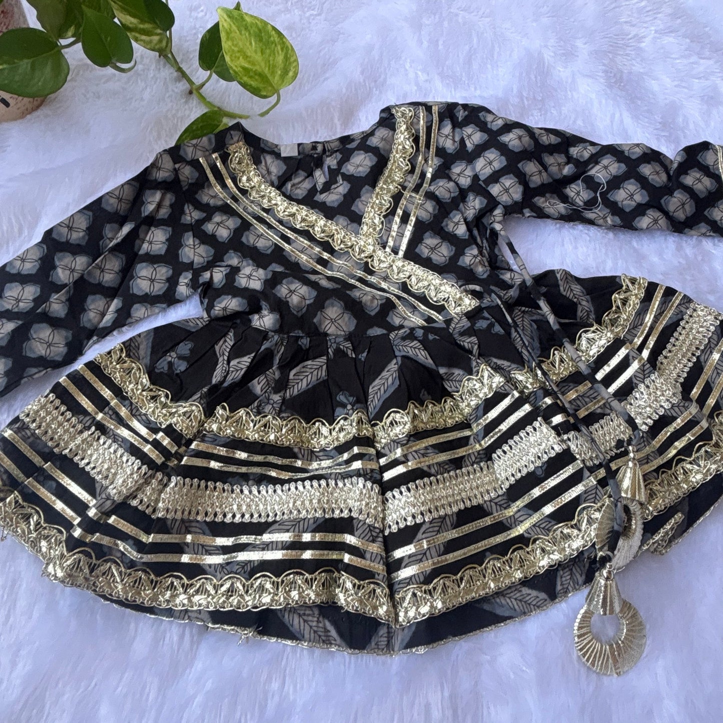 Kala Kundan Sharara Set
